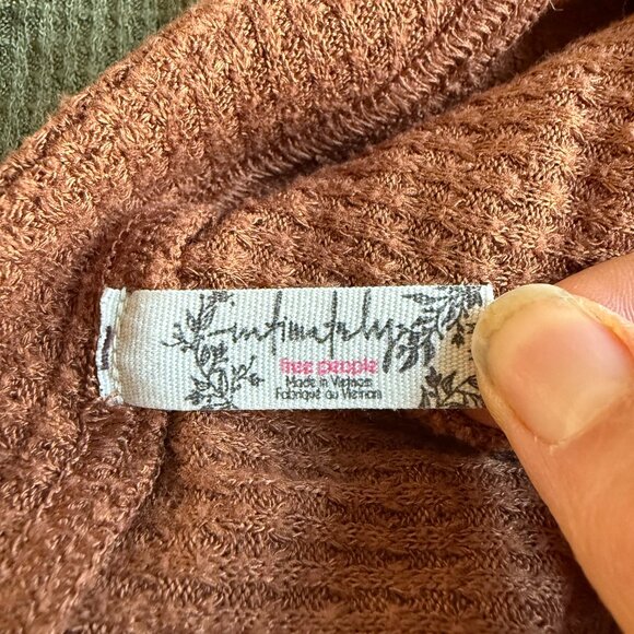 Free People Waffle Knit Long Sleeve Tops Set of 3 Size Small Olive, Brown, Blush - Picture 5 of 6